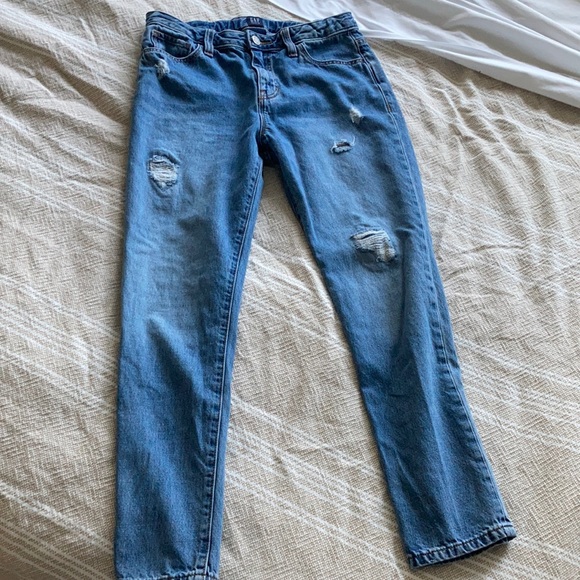 GAP size 14 distressed Girlfriend jeans. - Picture 2 of 6